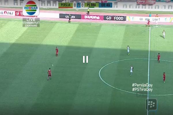 PERSIJA VS PS TIRA : Babak Pertama, Skor 0-0