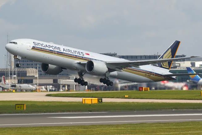 Maskapai Singapore Airlines yang Kembali ke Landasan Ternyata Pesawat Jenis Boeing