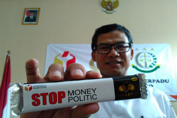 Politik Uang Ibarat Cokelat, Jangan Cuma Mau Dikasih yang Manis-Manis