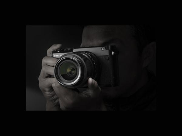Fujifilm GFX 50R Mirrorless Miliki Pasangan 7 Lensa Fujinon