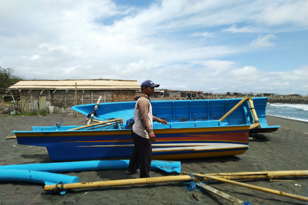 Perahu Terbalik di Perairan Kulonprogo, Timpa Nelayan hingga Patah Tulang