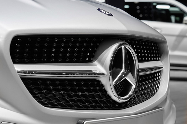 Daimler Mulai Garap Mobil Listrik di Tiongkok 2019