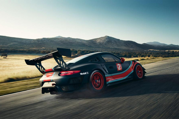 Porsche 911 GT2 RS Clubsport Diproduksi Terbatas