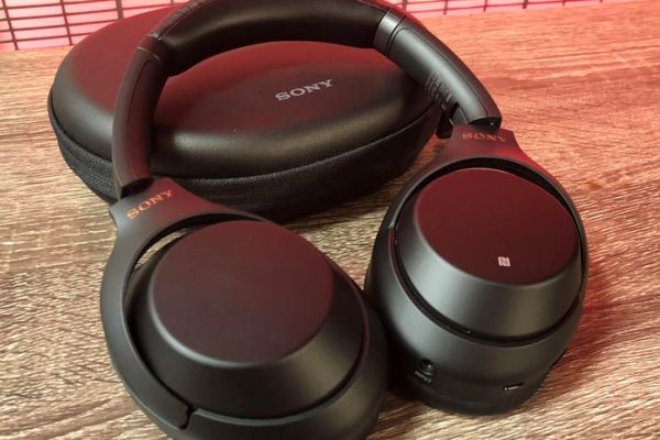 Sony Indonesia Hadirkan Wirreless Headphone dengan Noise Cancellation