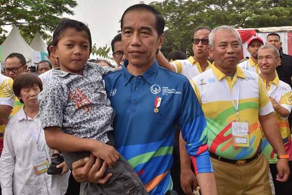 Presiden Jokowi Tegaskan Pembangunan Ifrastruktur di Papua Lanjut Terus