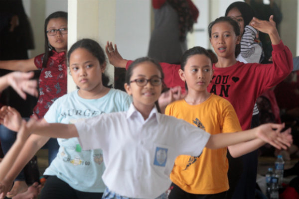 FOTO: Anak-Anak Berlatih Menari dalam Workshop Jogja Menari