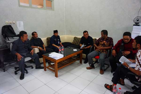 Sekolah Dipindah 5 Km, Orangtua Siswa SDN 3 Paliyan Mengadu ke DPRD