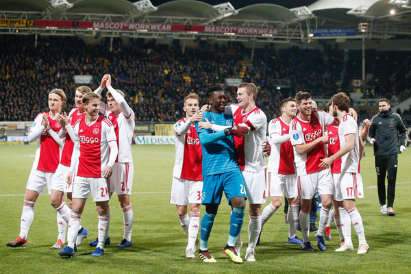 KNVB BEKER: Ajax Kerepotan Kalahkan Tim Divisi II 