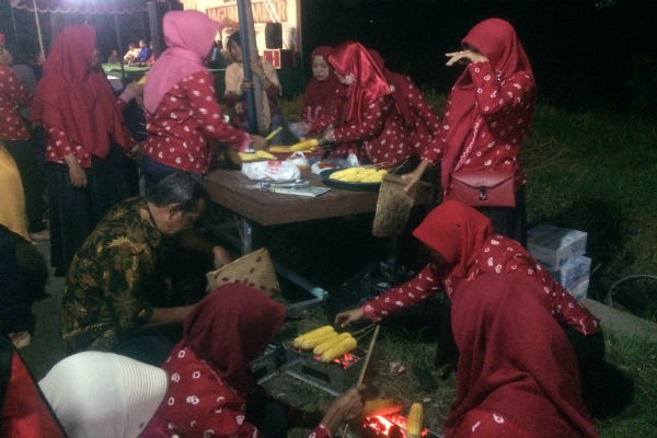 Menghidupkan Telaga Semar Seto lewat Festival Jagung Bakar