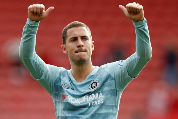 Sarri Persilakan Hazard Pergi dari Chelsea
