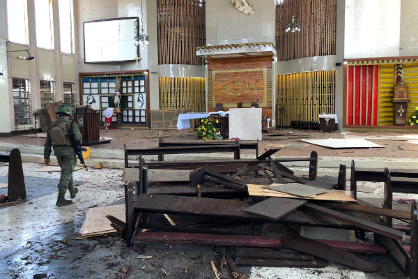Bom Bunuh Diri di Gereja Filipina Diduga Dilakukan Pasutri Indonesia
