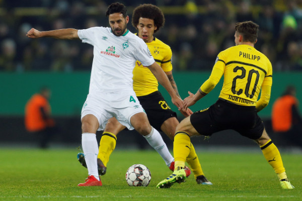 Claudio Pizarro, Striker yang Tak Lekang oleh Waktu