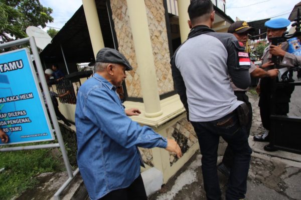 Ikut Dampingi Ketum PA 212 di Kepolisian, Amien Rais: Pak Jokowi Bagaimana Maunya?
