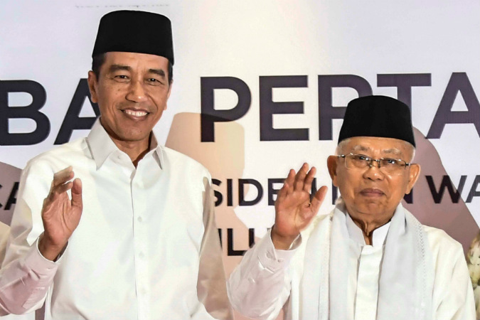 LSI: Jokowi-Ma'ruf Kalah di Kalangan Terpelajar, tapi Menang di 5 Kantong Suara
