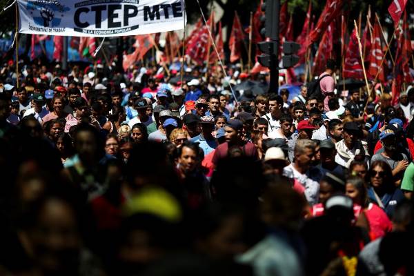 Ekonomi Sulit, Ribuan Rakyat Argentina Turun ke Jalan Tuntut Penetapan Darurat Pangan