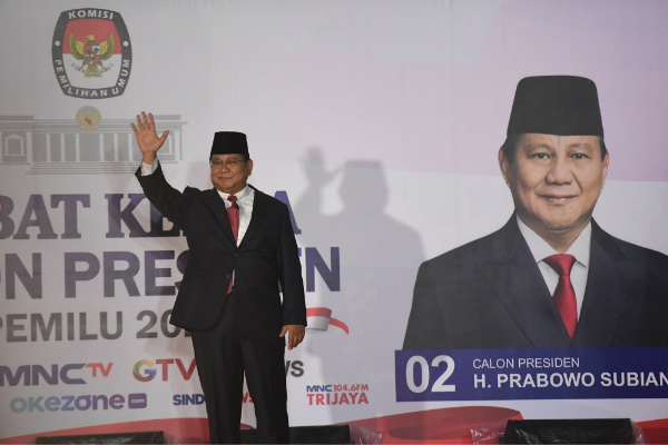 DEBAT CAPRES: Prabowo Janjikan Penurunan Harga Listrik & Puji Kerja Jokowi
