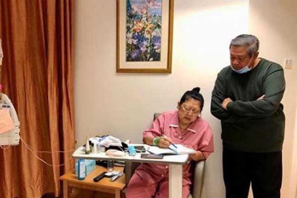 Sakit Kanker Darah, Putri Sulung Ma'ruf Amin Tengok Ani Yudhoyono