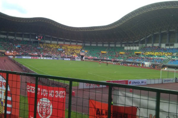 PERSIJA VS PS TIRA-PERSIKABO : Babak Pertama, Persija Unggul 1-0