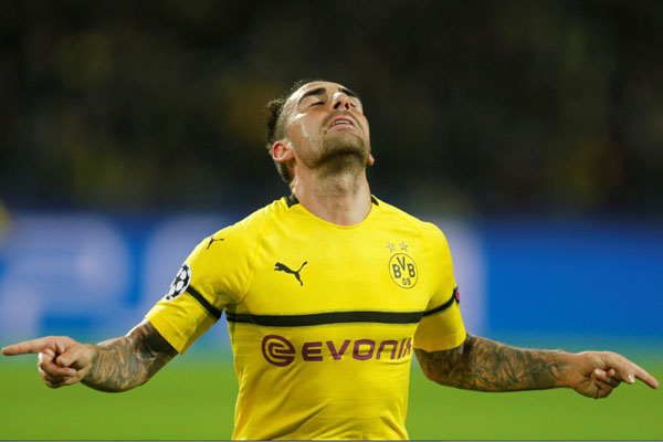 Hasil Bundesliga: Kalah dari Augsburg, Dortmund Kini Benar-Benar Terancam