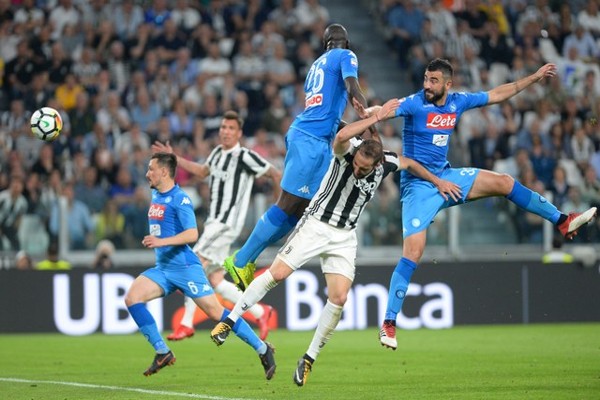 Napoli Vs Juventus: Menguji Dua Lini Belakang Paling Tangguh