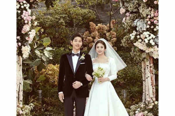    Ini 4 Pasangan Seleb Korea yang Paling Ditunggu Punya Momongan 2019        