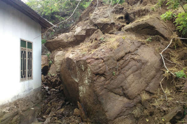 Tangani Dampak Bencana Longsor, Gunungkidul Kerahkan Alat Berat