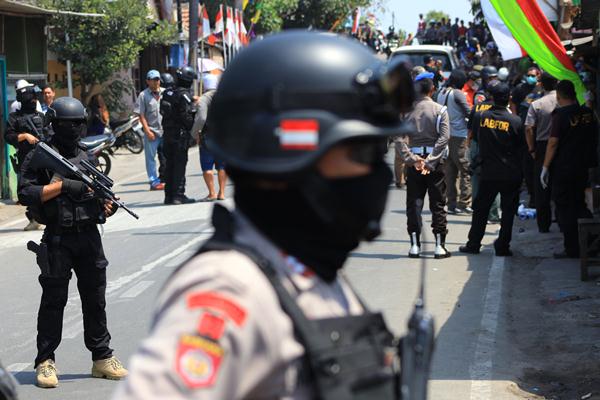 Densus 88 Temukan Jejak Komunikasi Dua Lone Wolf