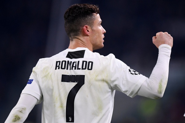 Cristiano Ronaldo Diboyong Juve untuk Menciptakan Keajaiban