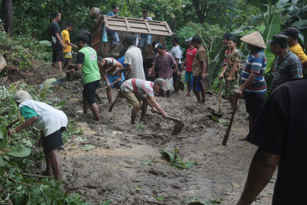 5 Nyawa Melayang dalam Banjir dan Longsor di Bantul
