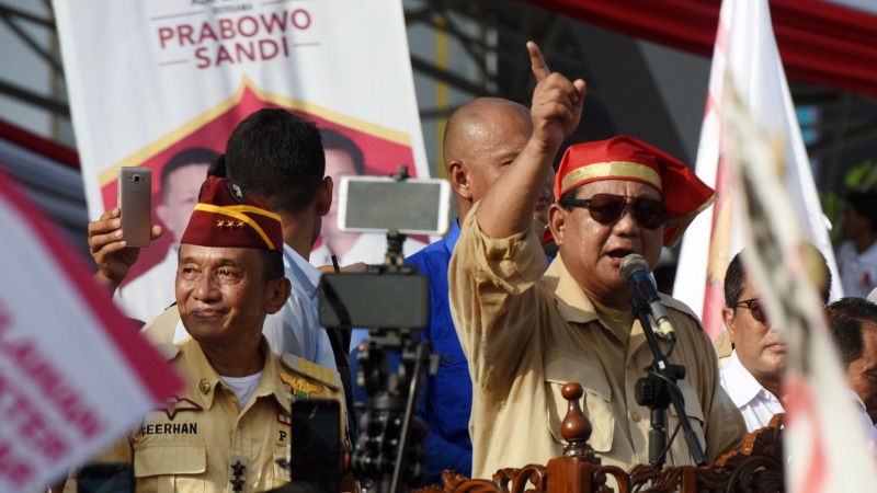 Kampanye di Makassar, Prabowo Soroti Kebocoran Anggaran Rp1.000 Triliun
