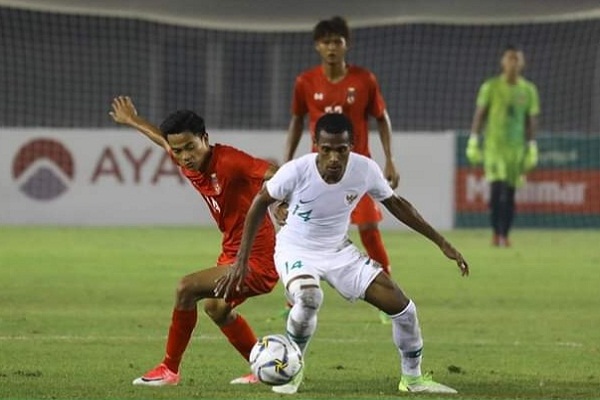 Simon McMenemy Anggap Permainan Indonesia Menarik Ditonton