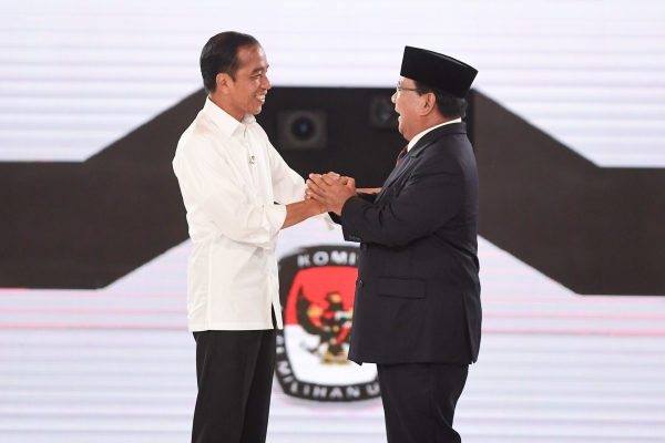 Tak Hanya Sesi Penutup Debat, Ini Keakraban Jokowi-Prabowo Selama Ini ...