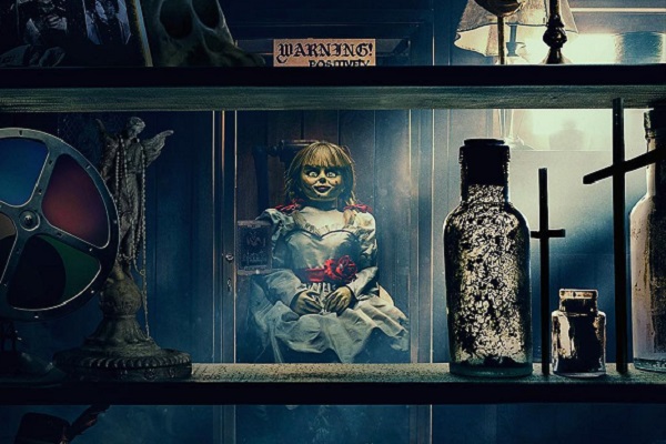 Siap-Siap, Teror Boneka Annabelle Dimulai Sejak Pintu Kaca Dibuka