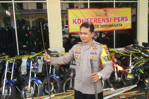 Polresta Jogja Amankan 37 Motor Blombongan dan Bambu dari Peserta Kampanye