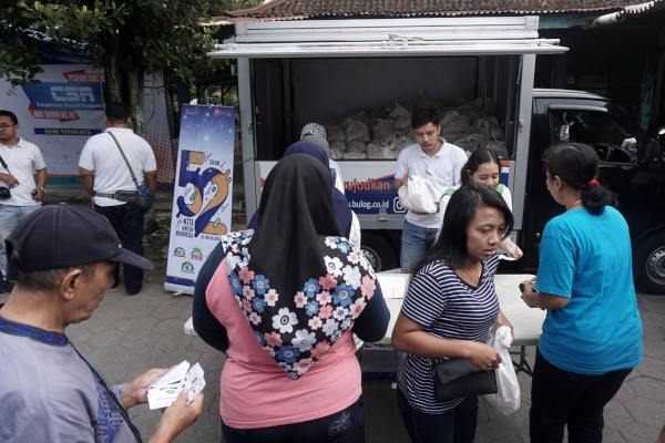 Bulog DIY Jual 4.000 Paket Pangan Murah