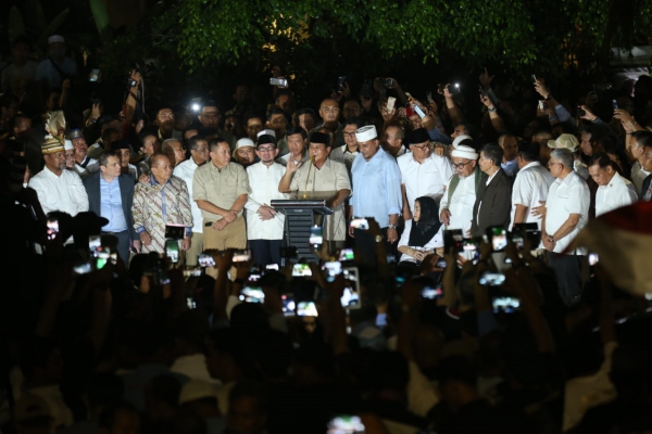 Prabowo Klaim Menang & Bakal Jadi Presiden, KPU Minta Publik Tunggu Hasil Resmi