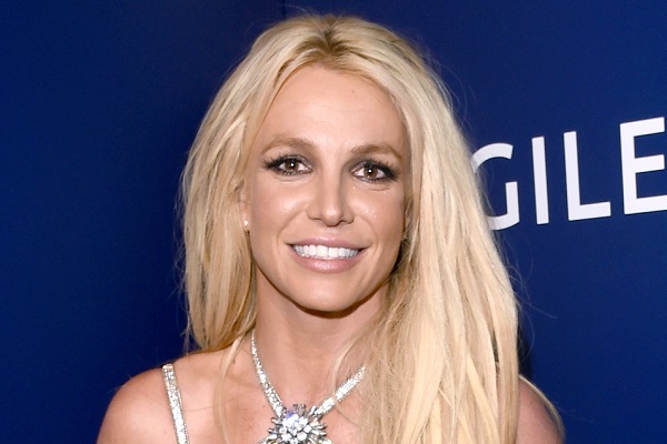 Beredar Kabar Britney Spears Ditahan di Panti Rehab Mental, Penggemar Demo