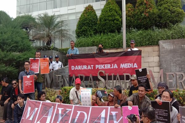 AJI Semarang Dorong Pemerintah Peduli Aturan Perburuhan. Ini Alasannya