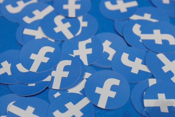 Tak Tanggung-Tanggung, Facebook Hapus Akun Tokoh Politik Kontroversial