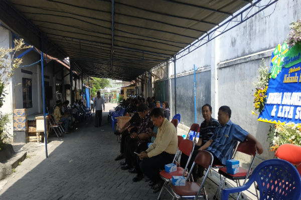 Keluarga Almarhum Anggota KPPS di Solo Menolak Autopsi Jenazah