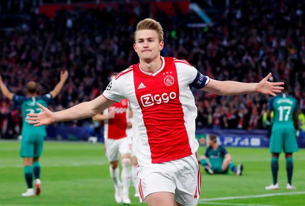 Matthijs de Ligt Pindah ke Barcelona Setelah Ajax Memastikan Trofi Eredivisie