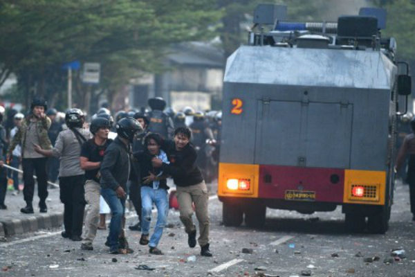 Kronologi Rusuh Jakarta Versi FPI : Tiba-tiba Ada Gerombolan Datang Menyerang Polisi
