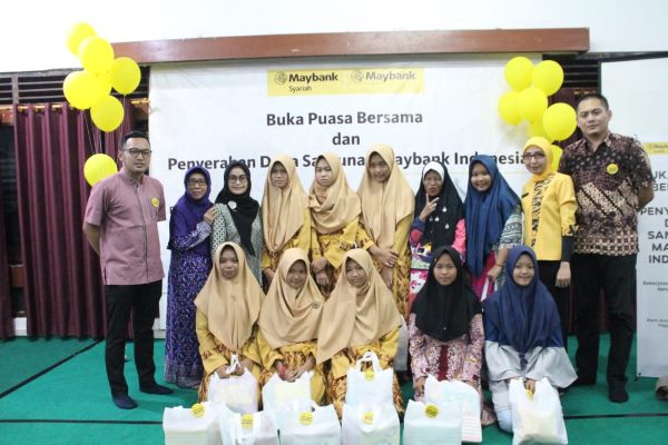 Maybank Syariah DIY Bersama ACT Gelar Buka Bersama dan Beri Santunan Anak Yatim