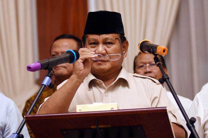 Prabowo Minta Semua Pihak Tahan Diri : Yang Masih Mau Dengar Saya, Hindari Kekerasan Fisik 