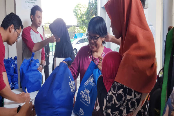 Peserta BPJS Ketenagakerjaan Jogja Nikmati Pasar Murah Sembako