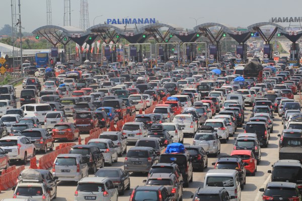 32.000 Kendaraan Sudah Tinggalkan Jakarta Gunakan Tol Trans Jawa