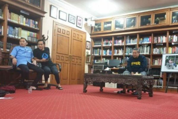 Hinca Panjaitan : Pak SBY Masih di Cikeas untuk Menata Hati