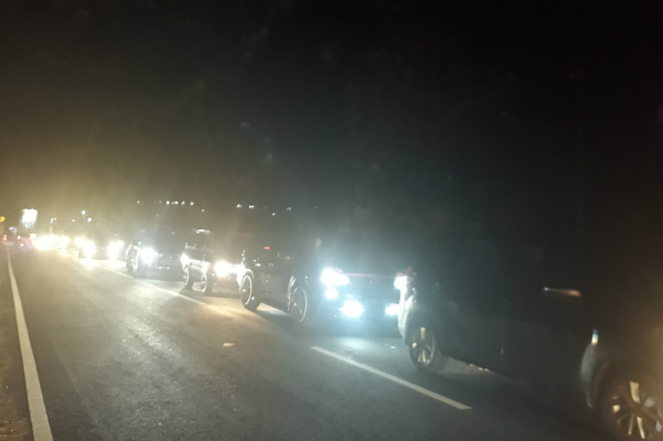 Hindari Patuk, Kemacetan Diprediksi Baru Bisa Terurai Pukul 22.00 WIB