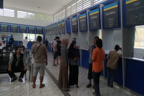 Penumpang Tak Persoalkan Kenaikan 100% Harga Tiket Bus Wonogiri-Jakarta