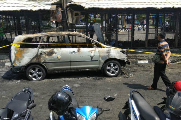 Terdengar Ledakan, Mobil Pemudik Ludes Terbakar di Tol Cipali